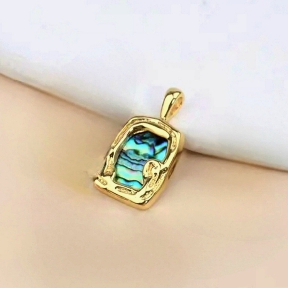 18k Gold Natural Abalone Shell Pendant